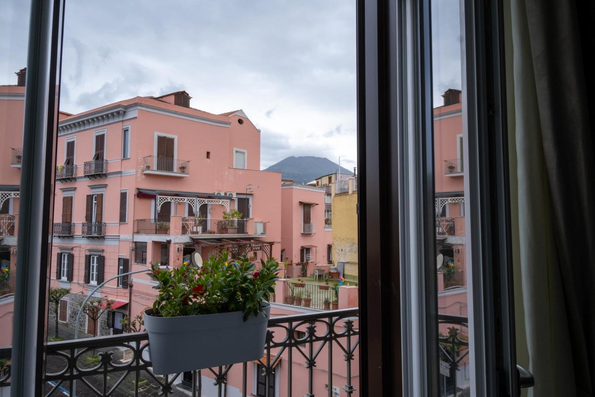 Palazzo Adele Rooms & Apartments Ercolano Exterior foto